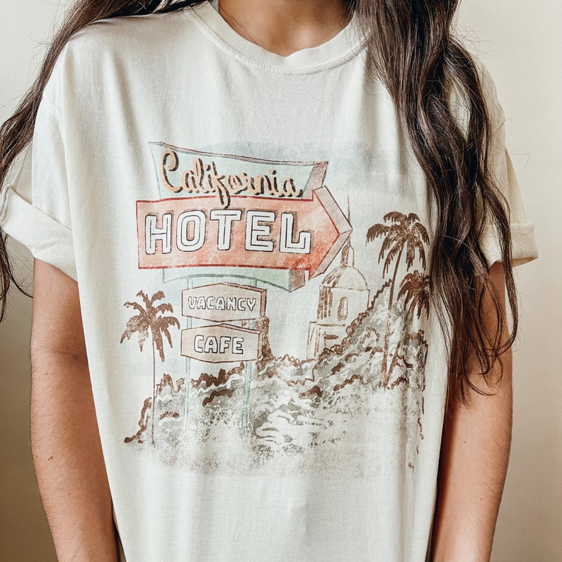 California Hotel Graphic Print T-shirt