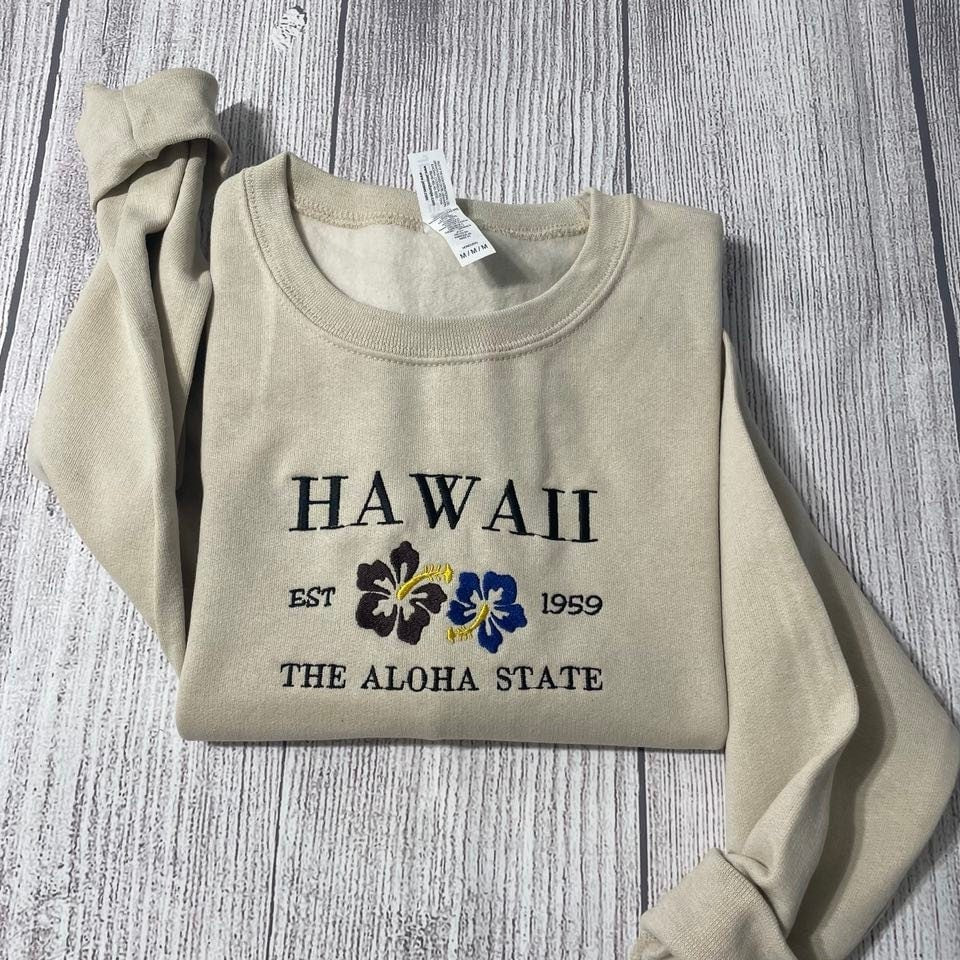 Hawaii Letter Embroidered Crewneck Sweatshirt